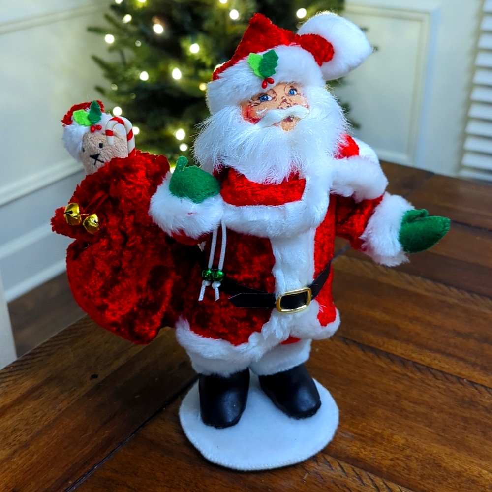Annalee 2012 9" Cozy Christmas Santa 400112